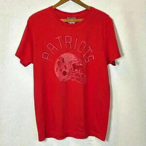 Vintage Style New England Patriots  T-Shirt Made in the USA 100% Cotton Football